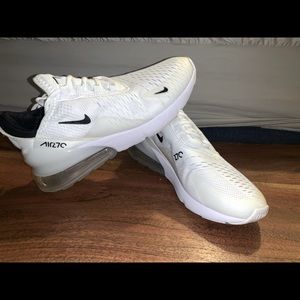 Nike air 270